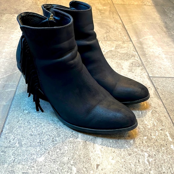 Bucco Fringe Heeled Booties - Picture 2 of 12